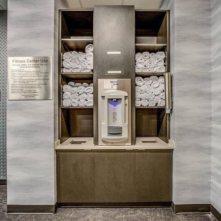 Fairfield Inn & Suites Whitewater エクステリア 写真