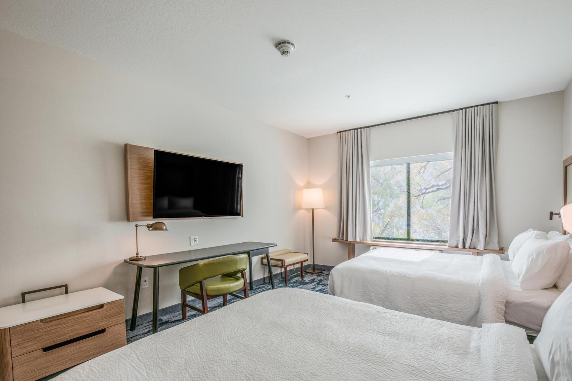 Fairfield Inn & Suites Whitewater エクステリア 写真