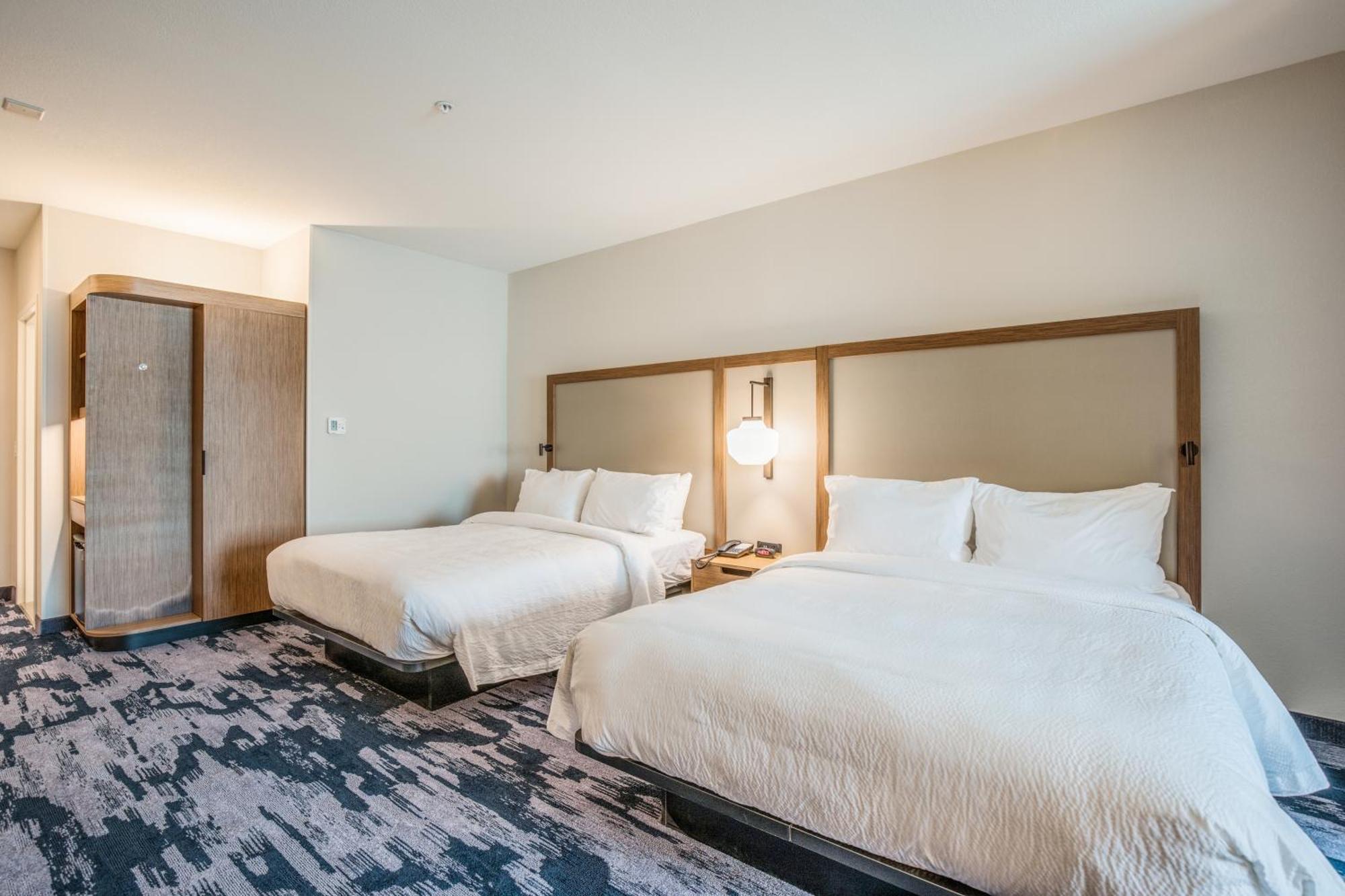Fairfield Inn & Suites Whitewater エクステリア 写真