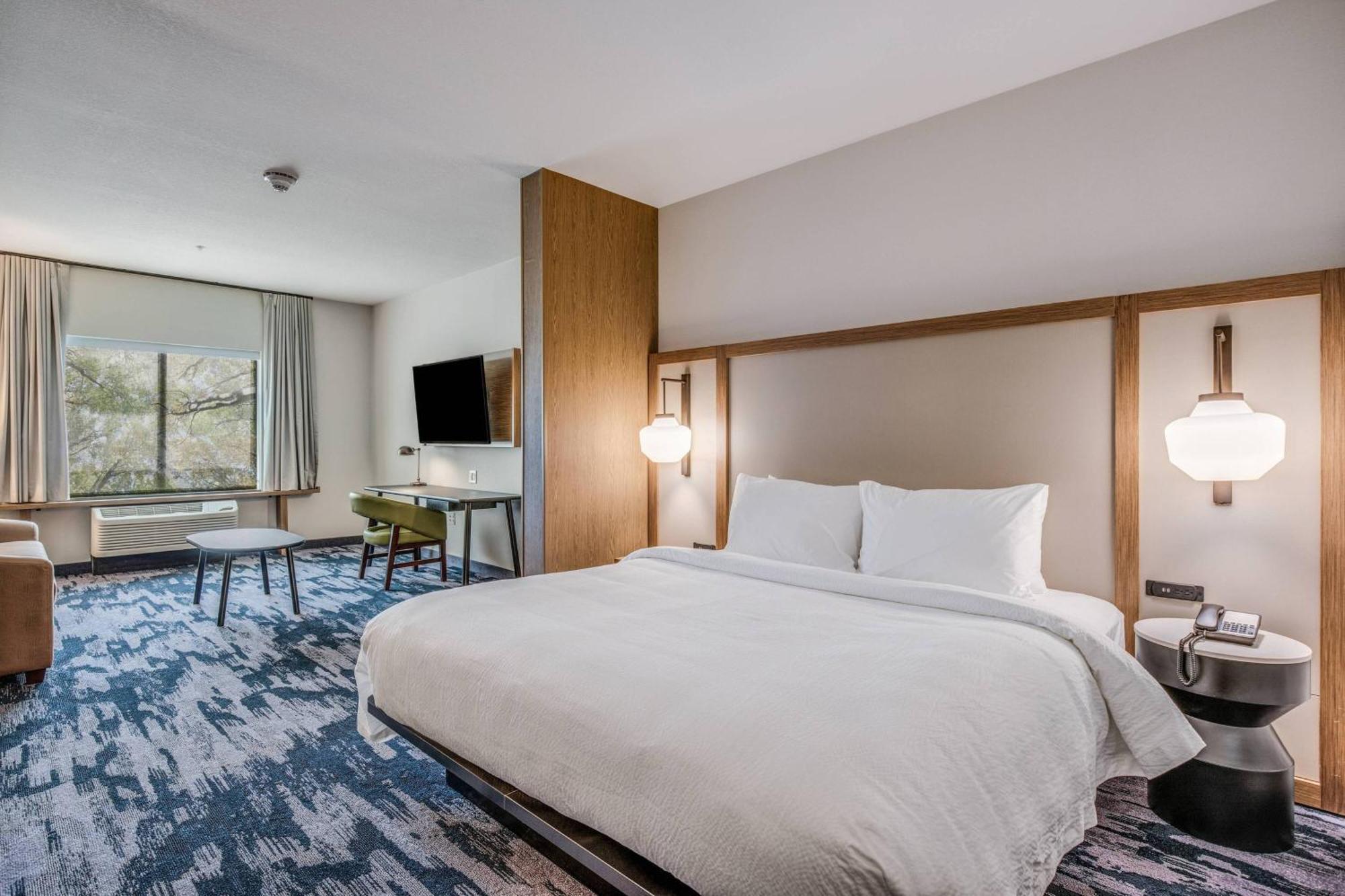 Fairfield Inn & Suites Whitewater エクステリア 写真