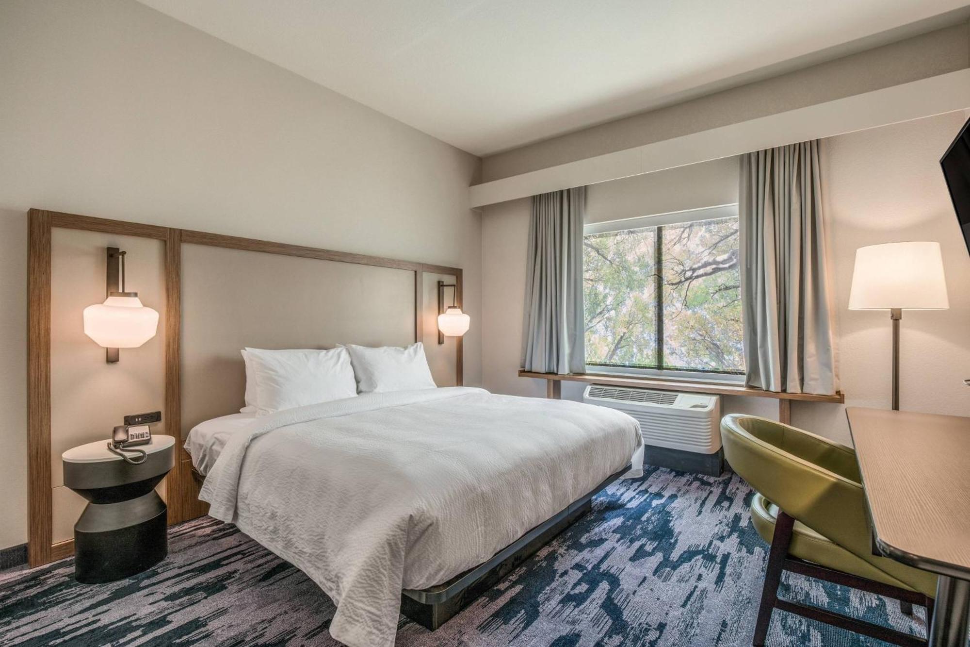 Fairfield Inn & Suites Whitewater エクステリア 写真