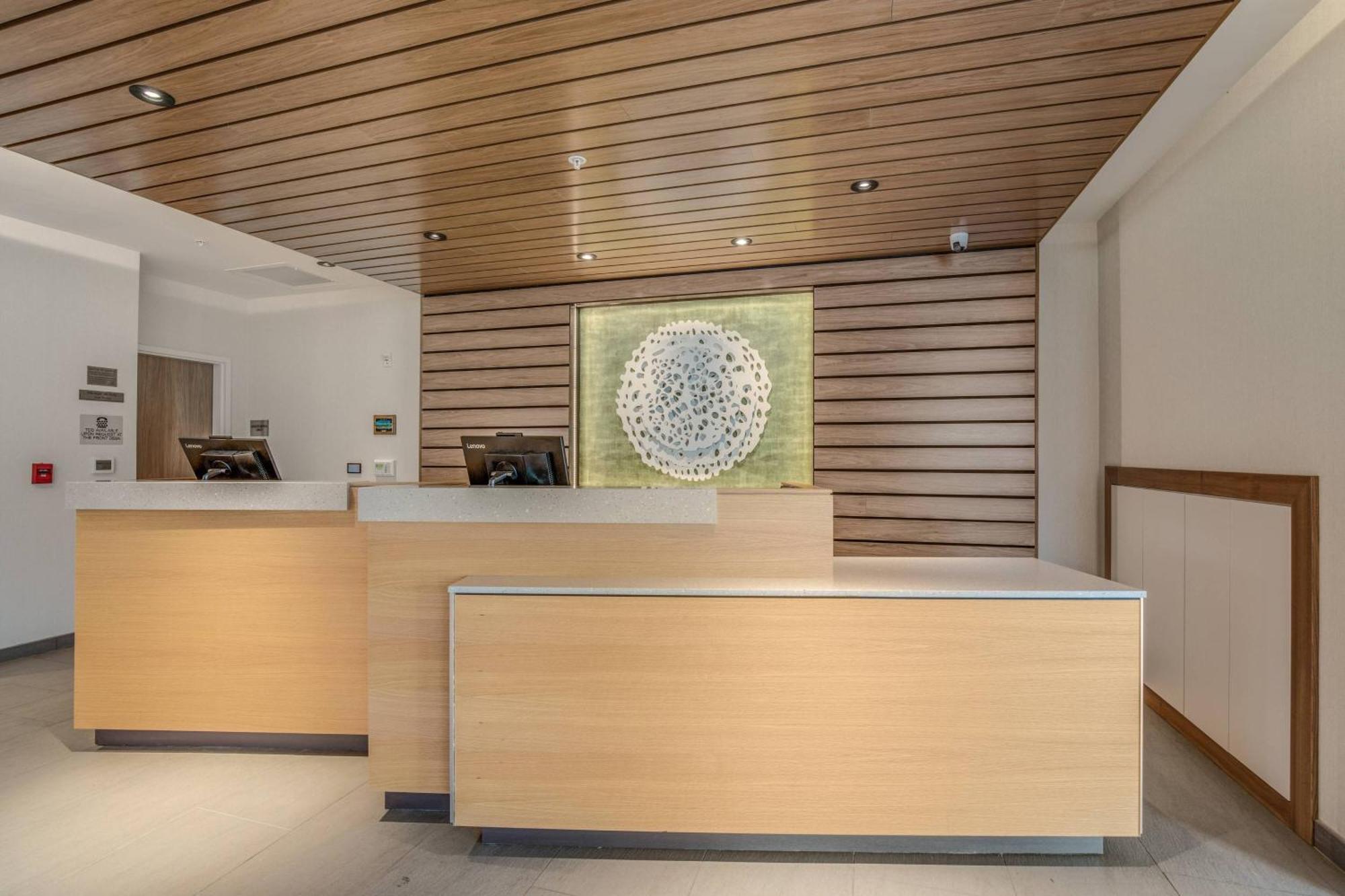 Fairfield Inn & Suites Whitewater エクステリア 写真